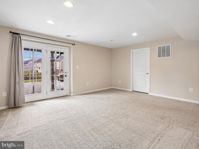 Building Photo - 23 Taylors Hl Wy
