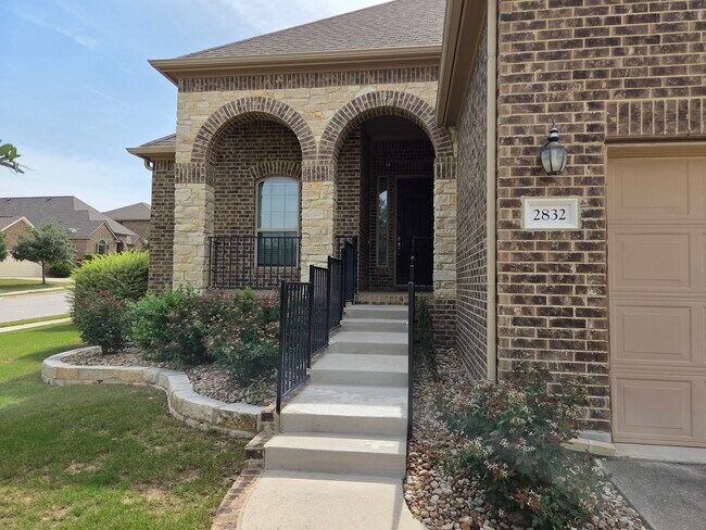 Building Photo - 2832 Coral Valley Dr