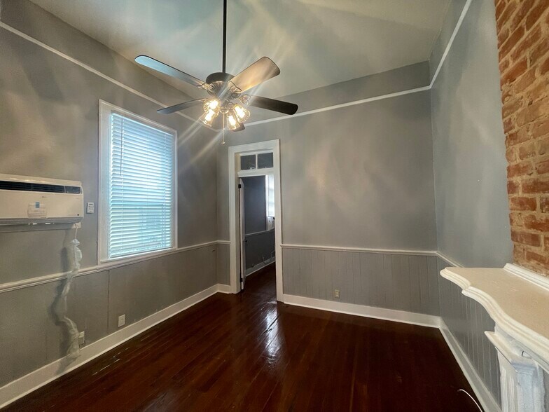 Building Photo - 2441 2nd St