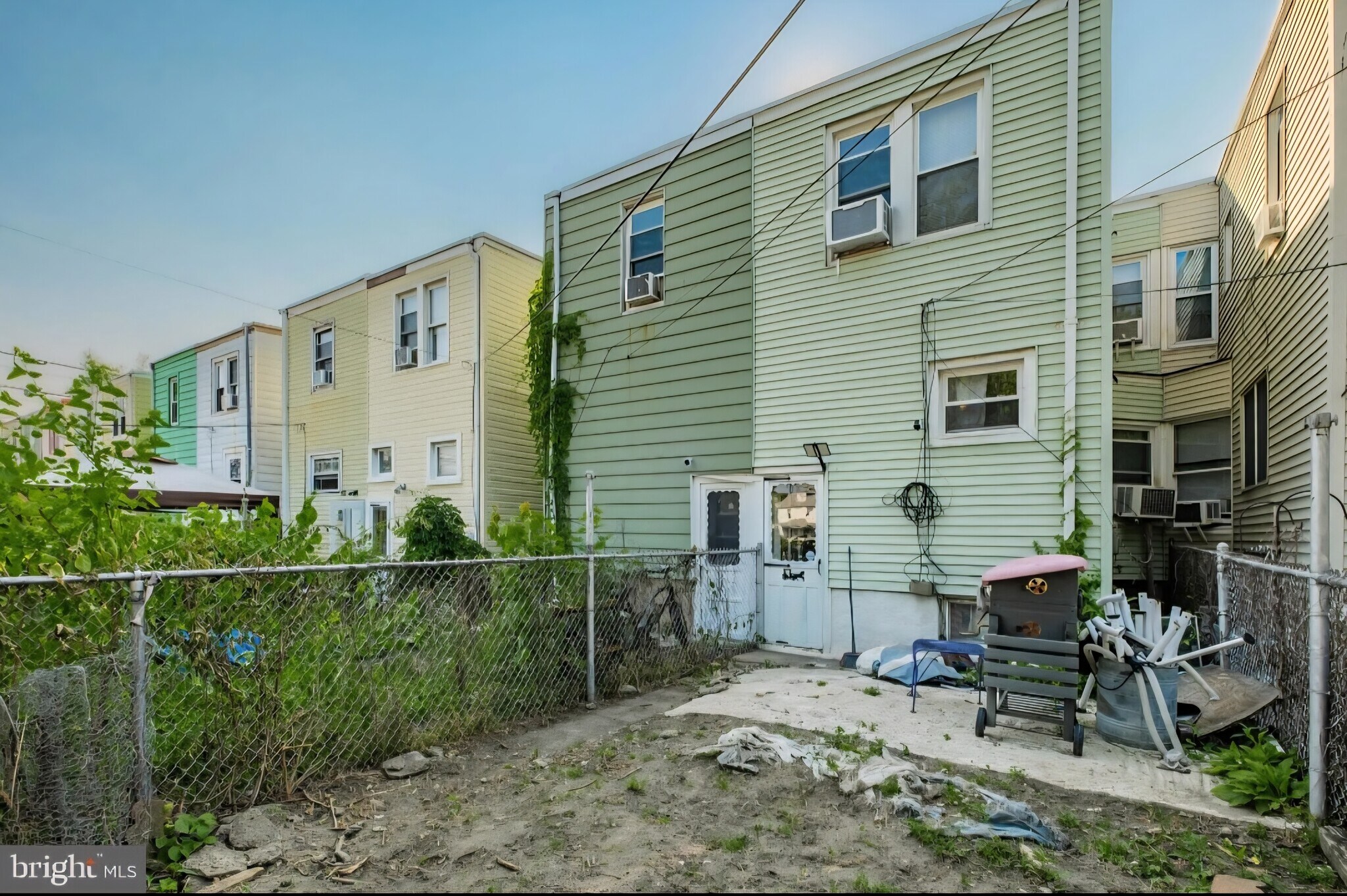 Building Photo - 30 Bellevue Ter