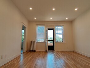 Building Photo - No Brokers Fee, Heat, Hot Water Included, Eat-in Kitchen, Laundry on a Site, Balcony, Parking for...