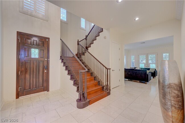 Building Photo - 820 Vegas Valley Dr