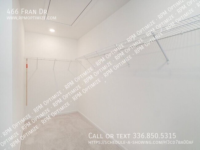 Building Photo - 466 Fran Dr