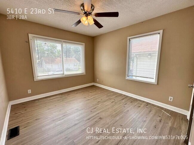 Building Photo - 5410 E 23rd St