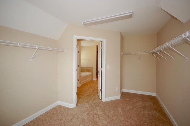 Building Photo - 235 Haney Rd