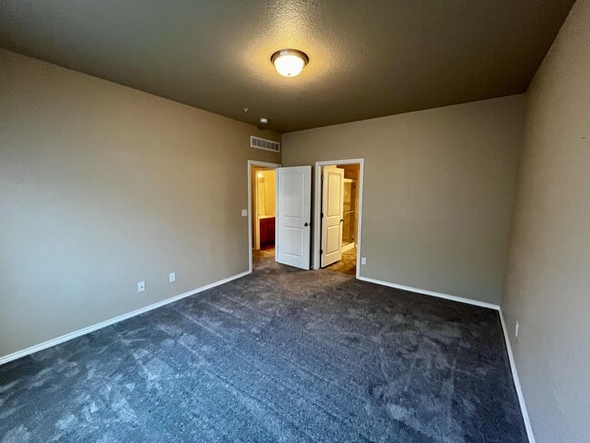 Building Photo - 6915 W 3rd St