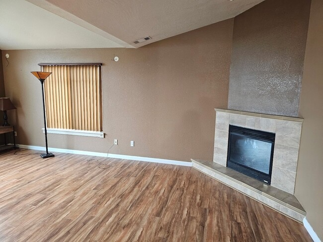 Building Photo - 978 SW Princeton Pl