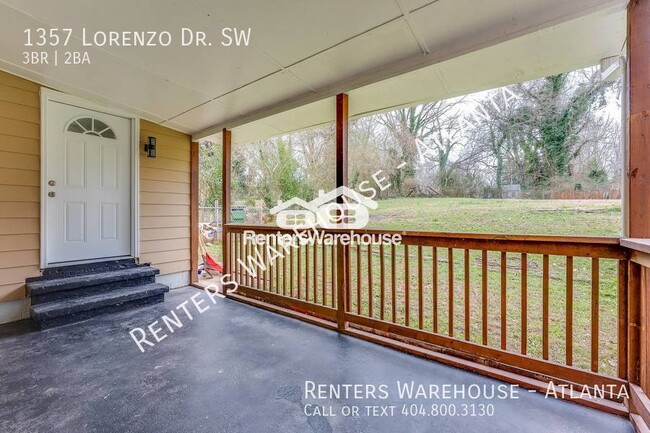 Building Photo - Updated and Immaculate 3 Bedroom 2 Bath At...