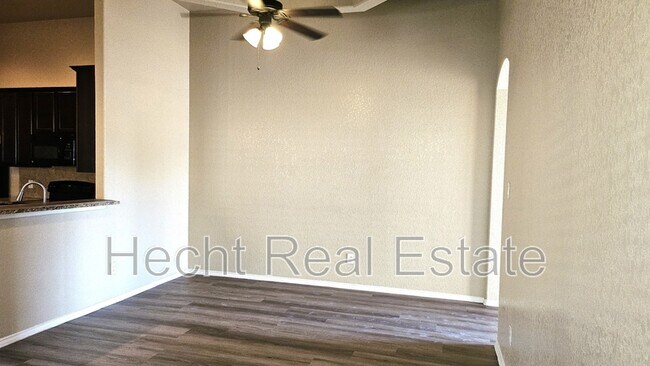 Building Photo - 262 Rosalie Dr