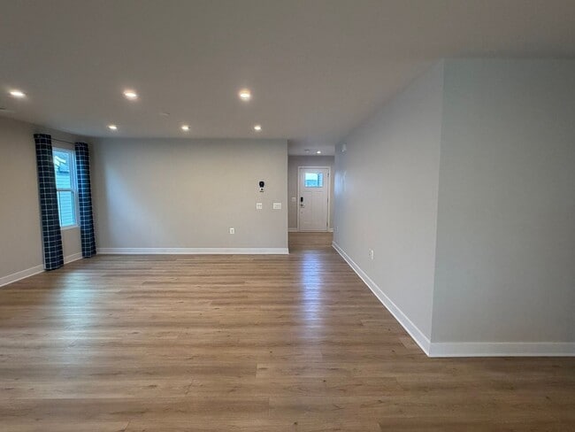 Building Photo - 80 White Sands Blvd