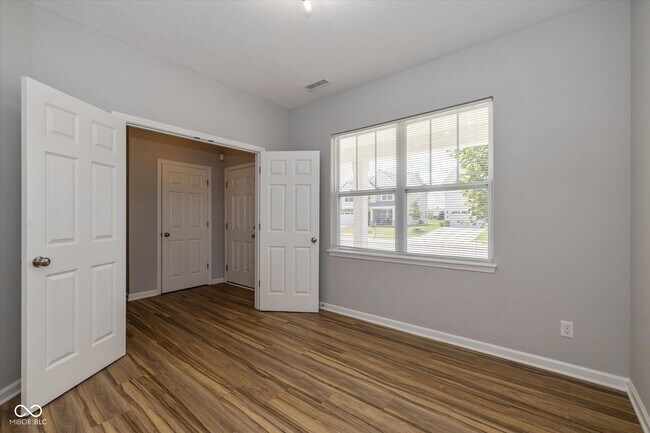 Building Photo - 6792 Highland Way