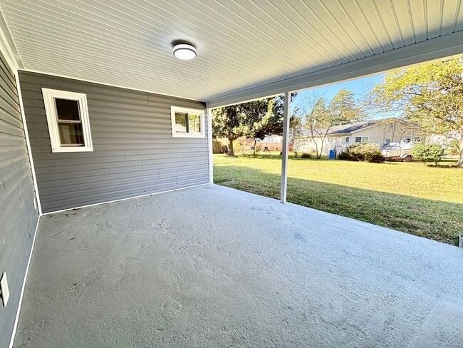 Building Photo - Fully Renovated Home in Chesapeake