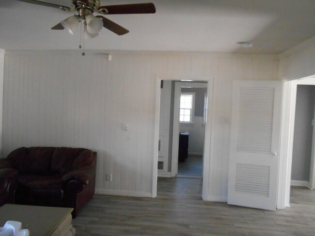 Building Photo - 2614 31st St