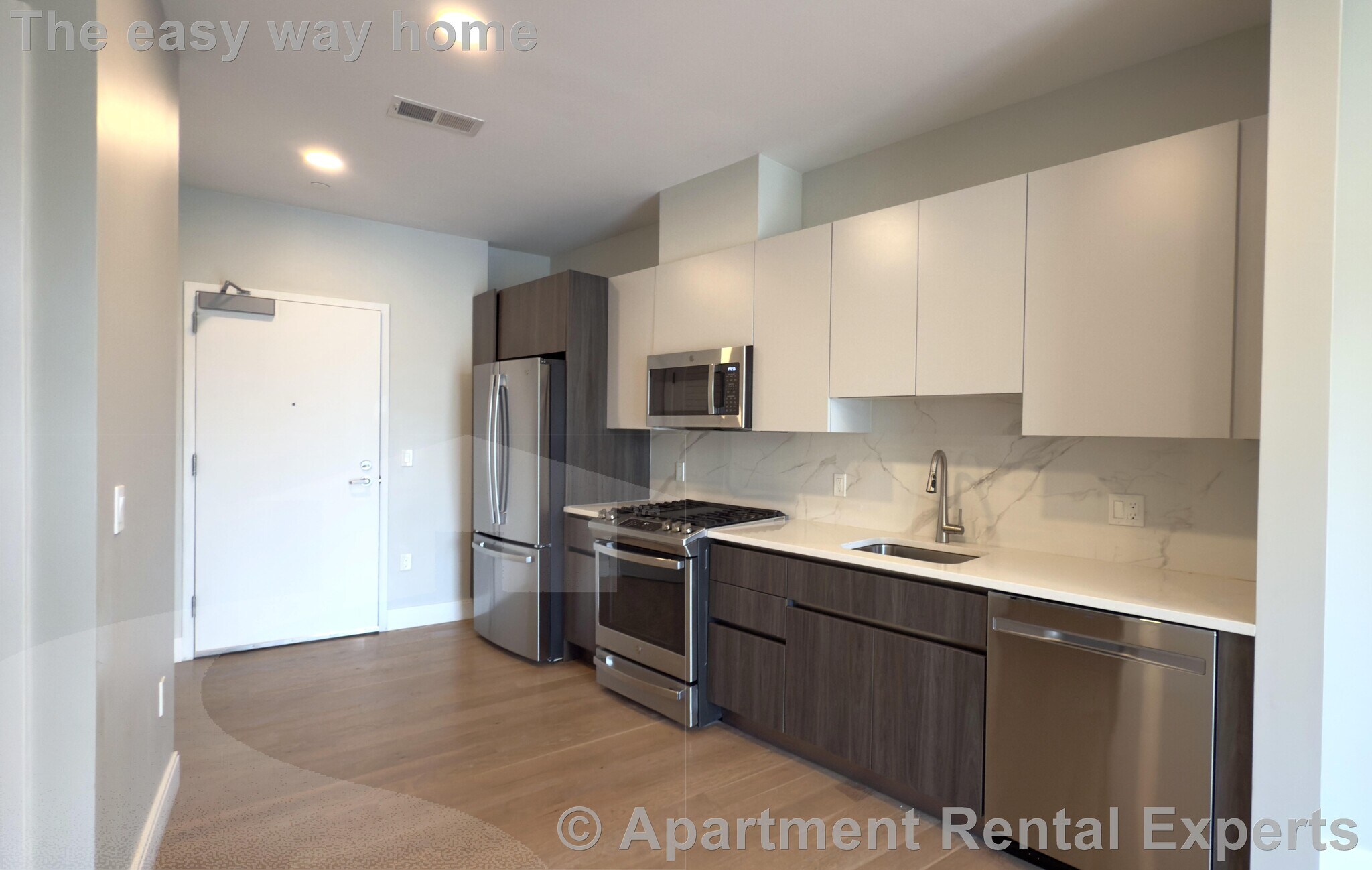 Building Photo - 9 Central St