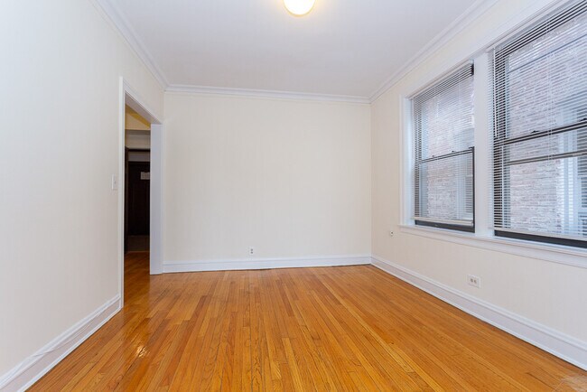 Building Photo - 346 Park Ave