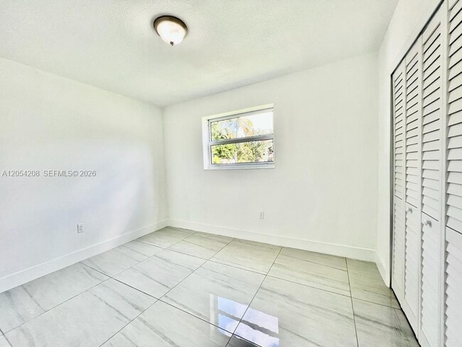 Building Photo - 917 NW 103rd St