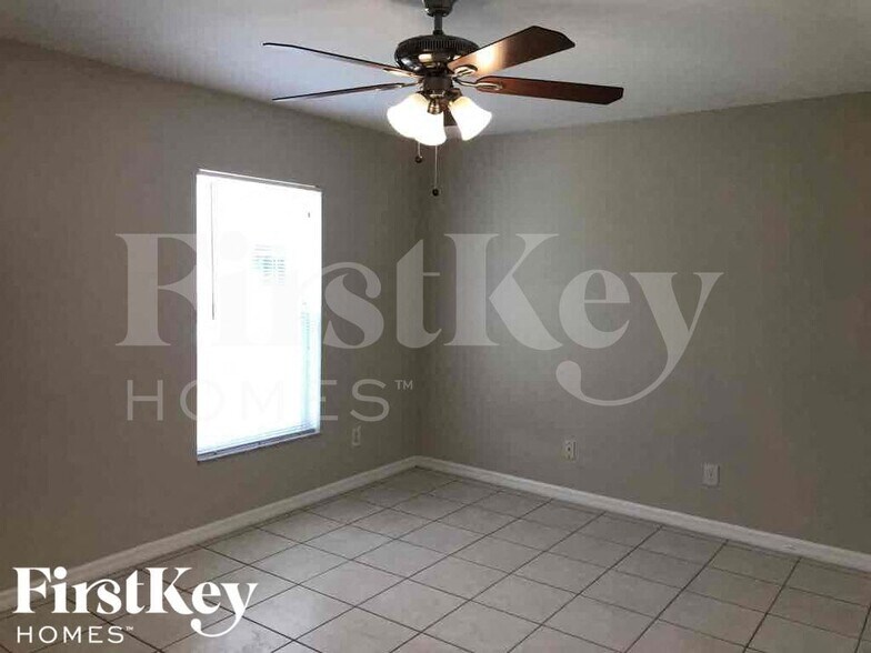 Building Photo - 3600-3619 19th St SW