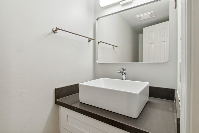 Building Photo - 4502 Park Dr N