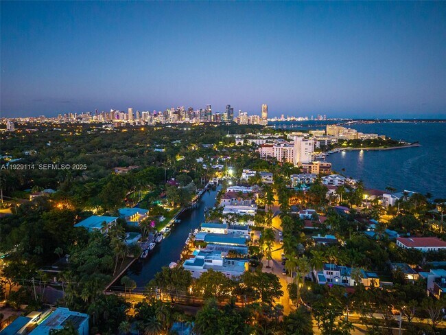 Building Photo - 1815 Fairhaven Pl