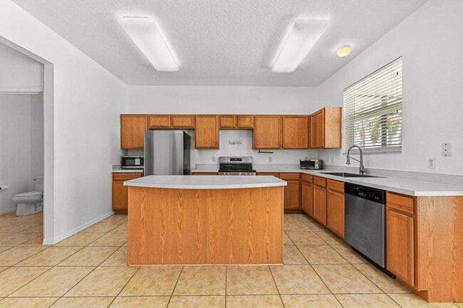 Building Photo - Perfect 4BR two story home with a Pool & Near Disney