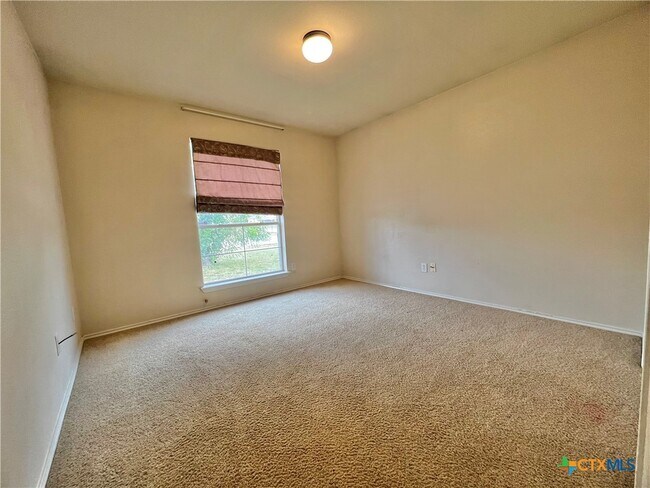 Building Photo - 2006 Griffin Dr