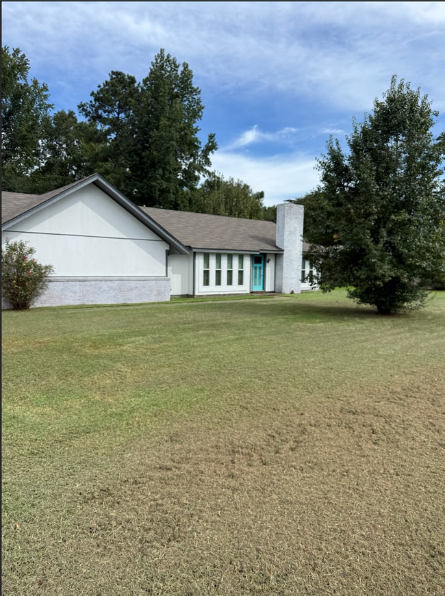 Primary Photo - Charming 3-Bedroom Home with Bonus Room & ...