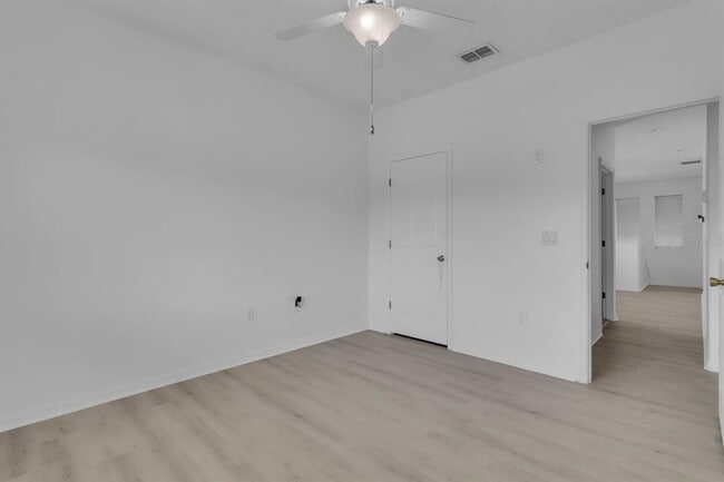 Building Photo - 4210 Windsor Lake Cir
