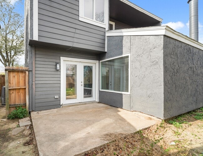 Building Photo - 4428 Stanford Ct