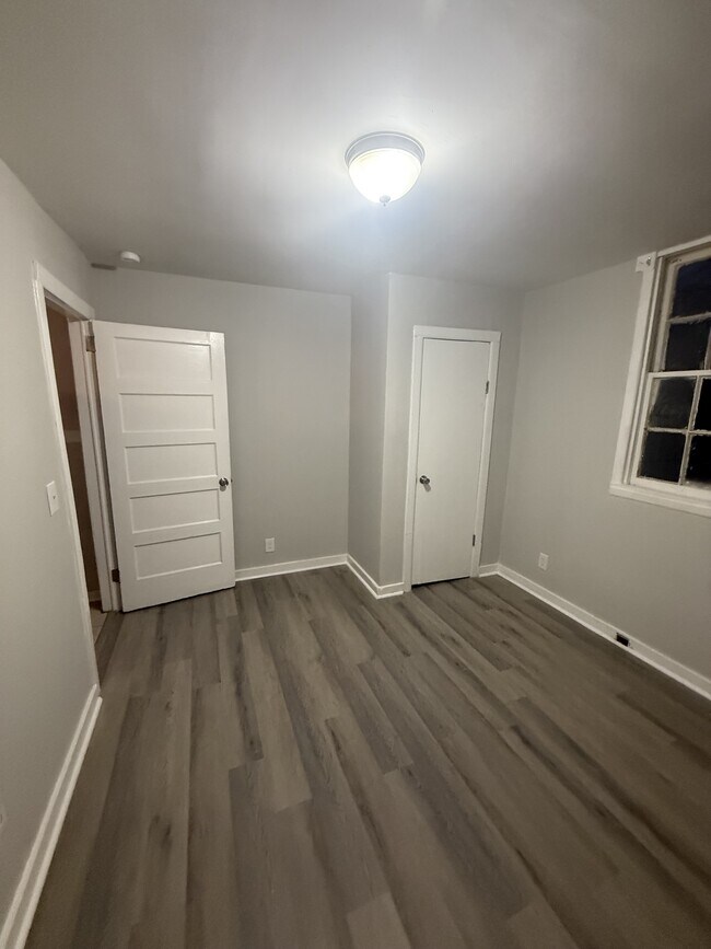 Building Photo - 524 Carmen Pl