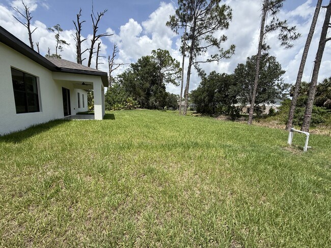 Building Photo - 2966 Beeville Ave