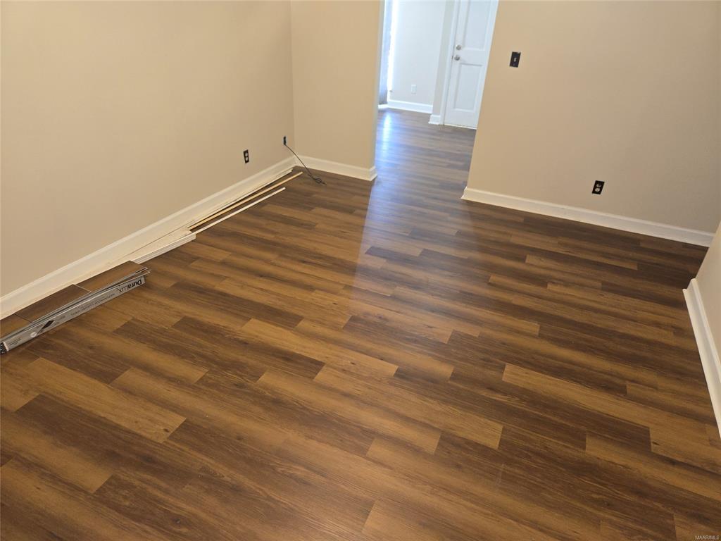 Building Photo - 4259 Burtonway Dr