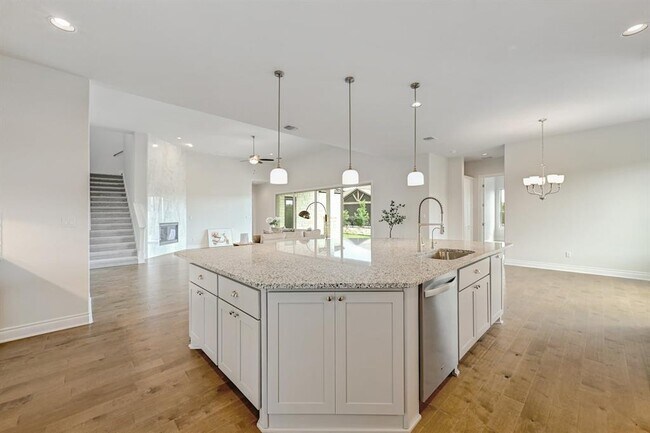 Building Photo - 4809 Serene Hills Dr