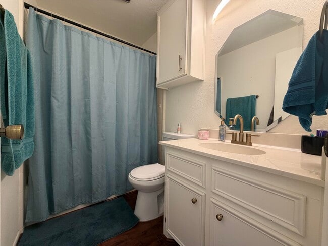 Building Photo - 8422 Gary Ave