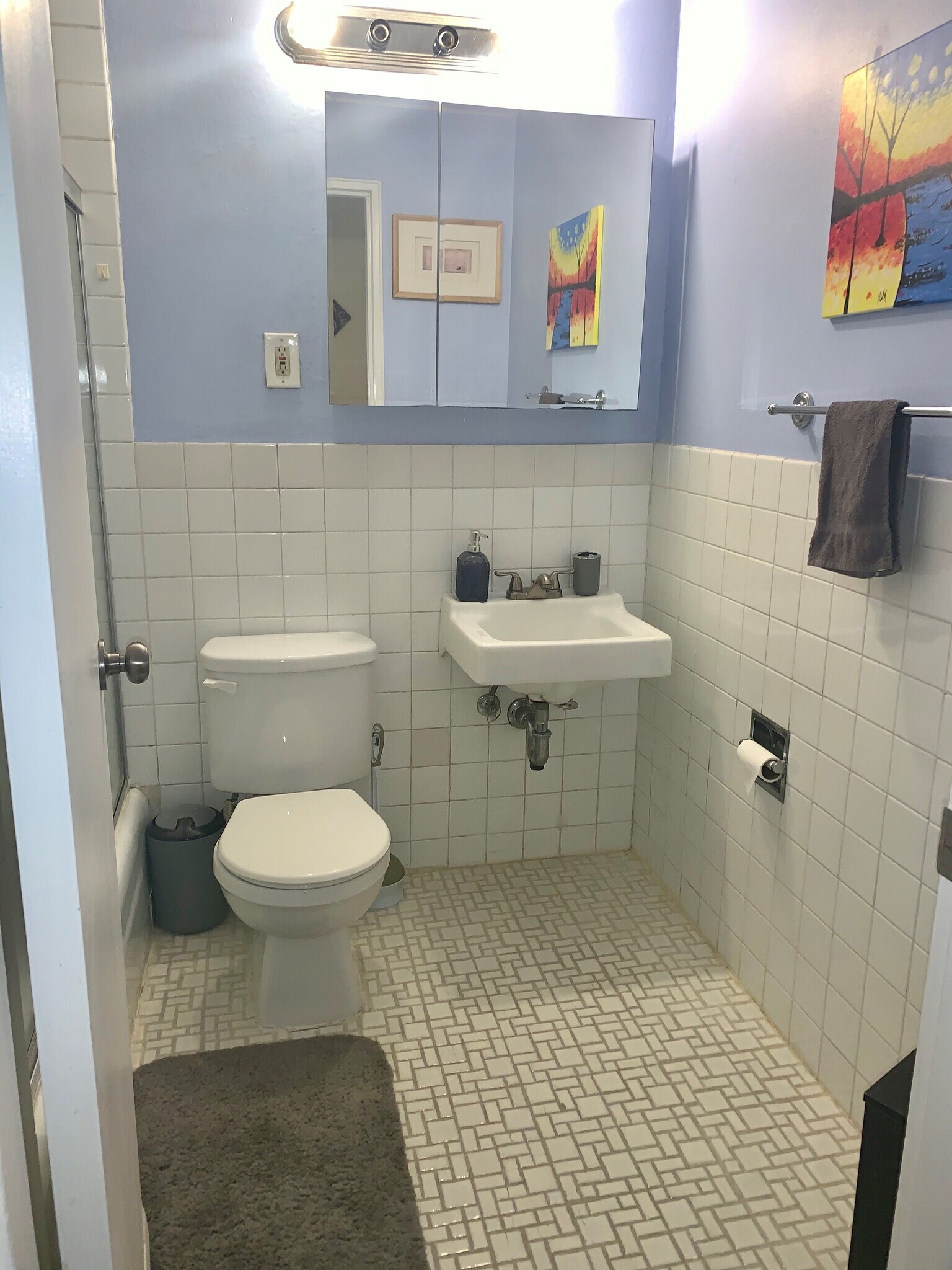 Building Photo - 140 Kenrick St