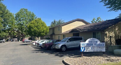 Building Photo - Rent Special: 1/2 Off May's Rent!!1 Bedroom 1 Bath Apartment - Second Floor!