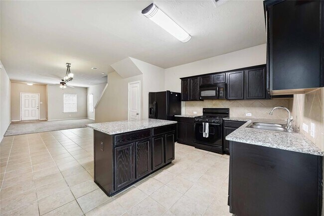 Building Photo - 6727 Wide Creek Dr