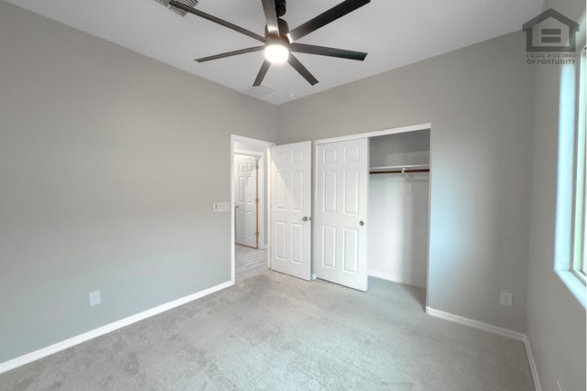 Building Photo - 5Bed/3Bath House at Northern Pkwy/El Mirage Rd! Ready for Immediate Move-In!