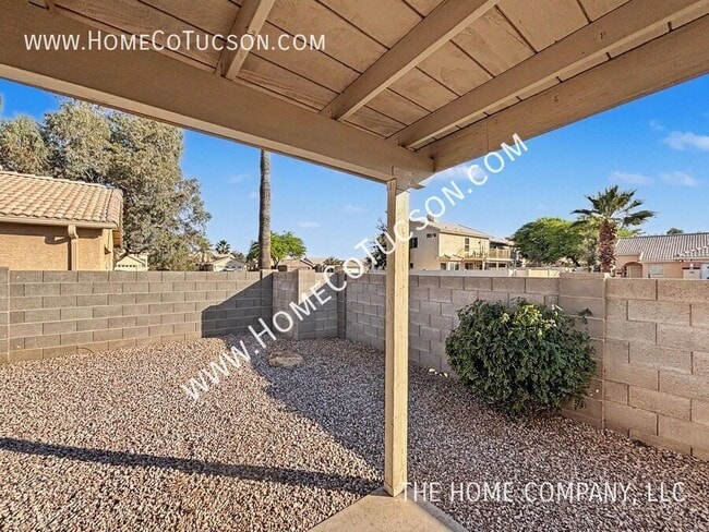 Building Photo - 7117 W Amarante Dr