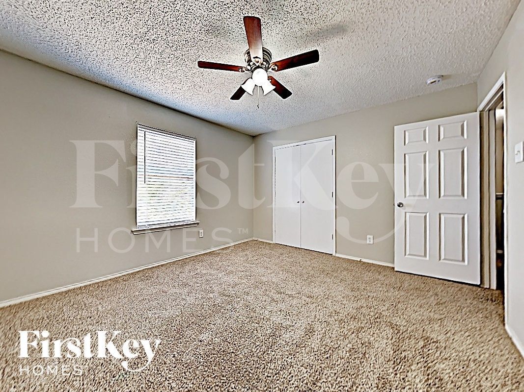 Building Photo - 530 Alameda Ave