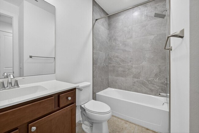 Building Photo - 7089 Edison Pl