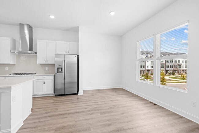Building Photo - 2910 Kempthorne Rd