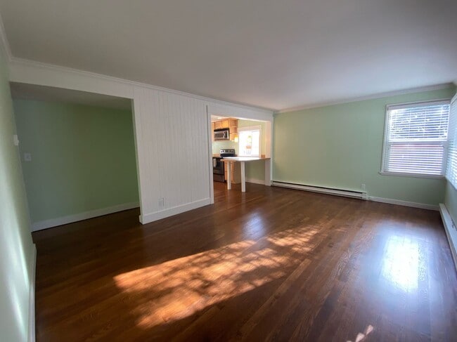 Building Photo - $1000 Off Before November 15th! 3 Bedroom ...