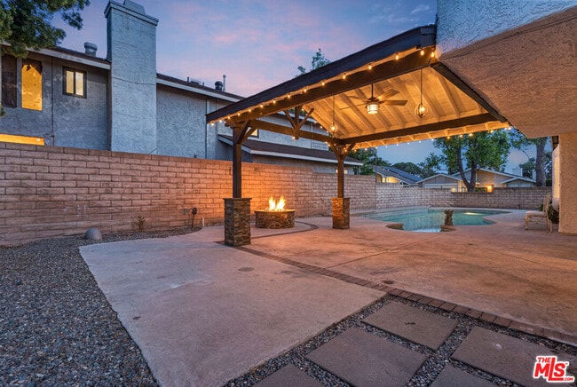 Building Photo - 9200 Wystone Ave