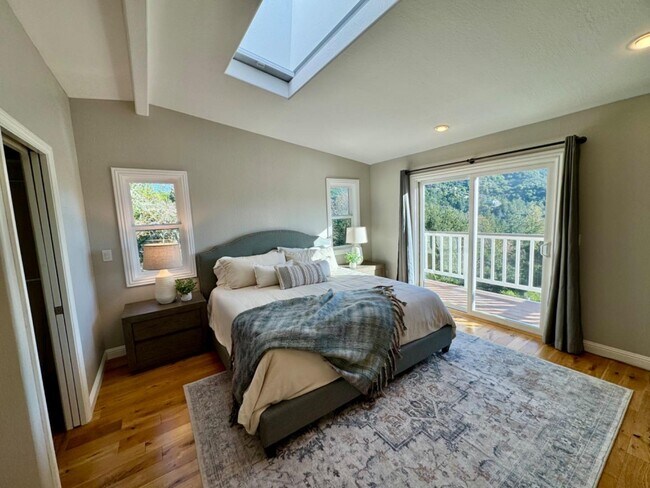 Building Photo - 25400 Radonich Rd