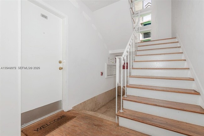 Building Photo - 530 15th St
