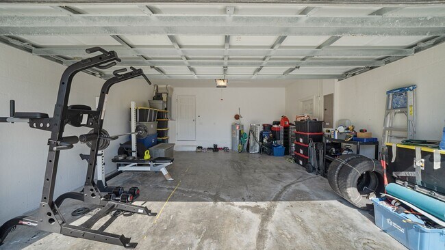 Building Photo - 518 Highland Meadows St