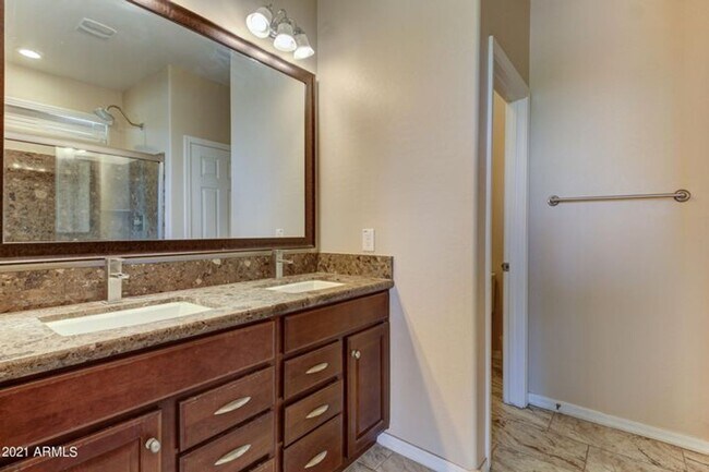 Building Photo - 40876 W Tamara Ln