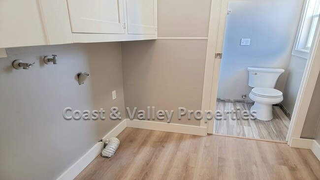 Building Photo - Wonderful South Salinas Home for RENT!!!