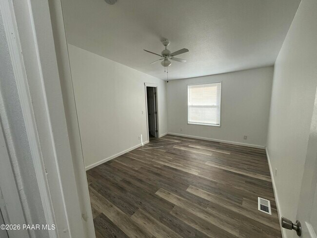 Building Photo - 20908 E Deer Valley Ln