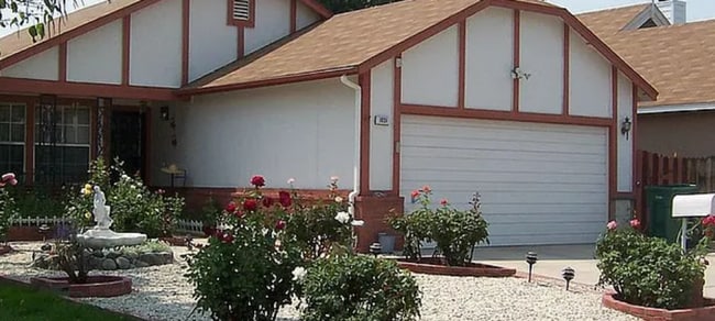 Primary Photo - Spacious 3 Bedroom Home with a Great Backyard